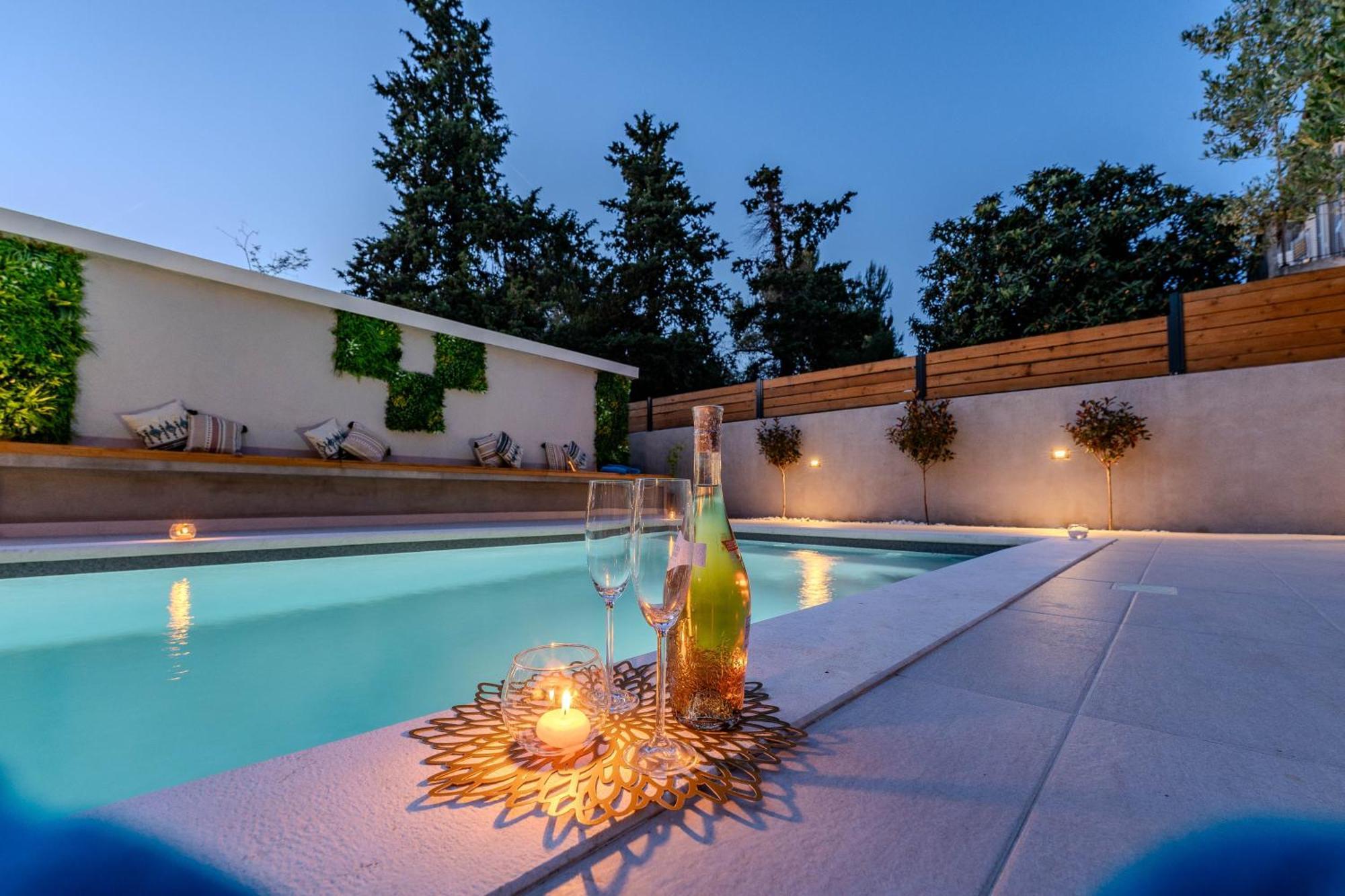 Villa B&D Zadar For The Complete Pleasure Of Vacation !Heated! Private Pool! Green Oasis In The Center Of Zadar, 100M From The Sea Exteriér fotografie